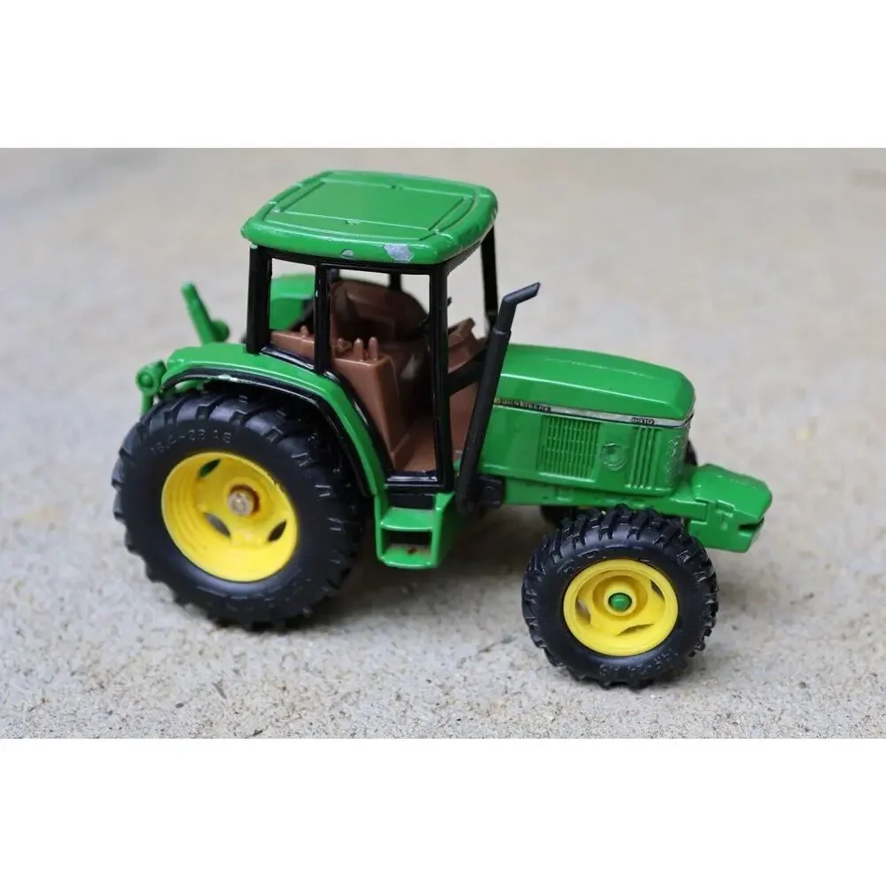 John‎ Deere Toy Tractor Diecast Green and Yellow 6